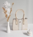 Bild 1 von Handbag white cream medium with clock